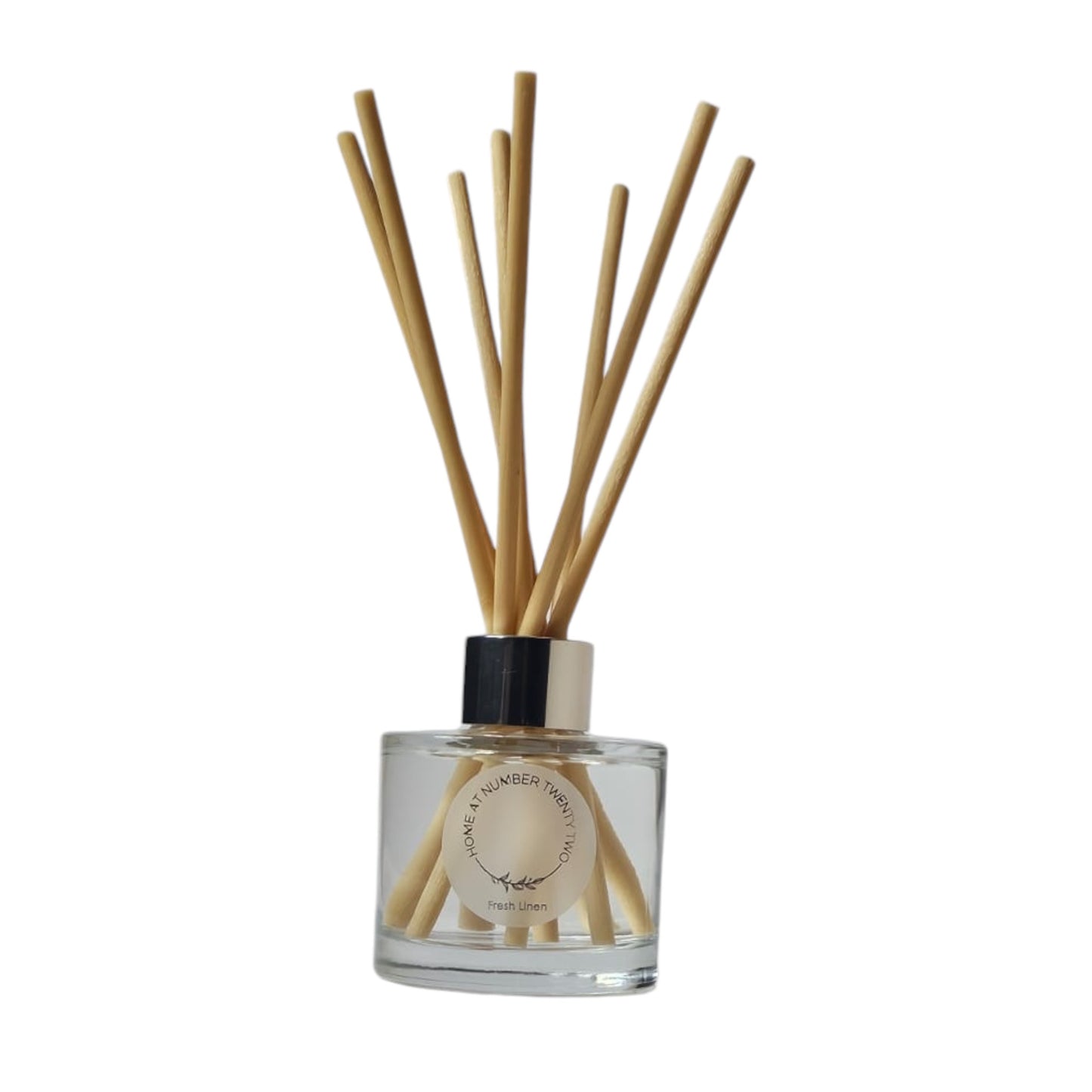 Fresh Linen Reed Diffuser by Home at Number Twenty Two – a crisp and comforting home fragrance with clean cotton and light floral notes, elegantly presented with natural reeds.